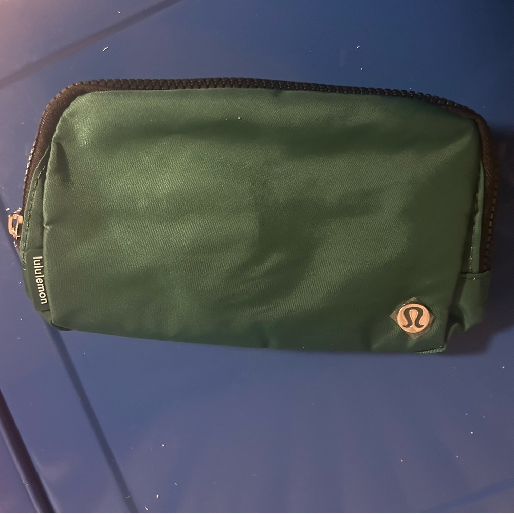 lululemon athletica Green Travel Toiletry Pouch